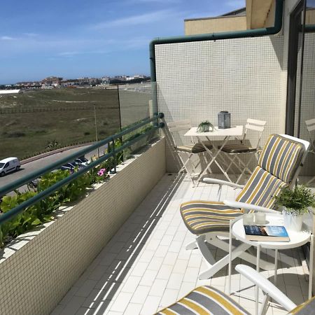 Beachfront Apartment With Sea View Azurara Eksteriør billede