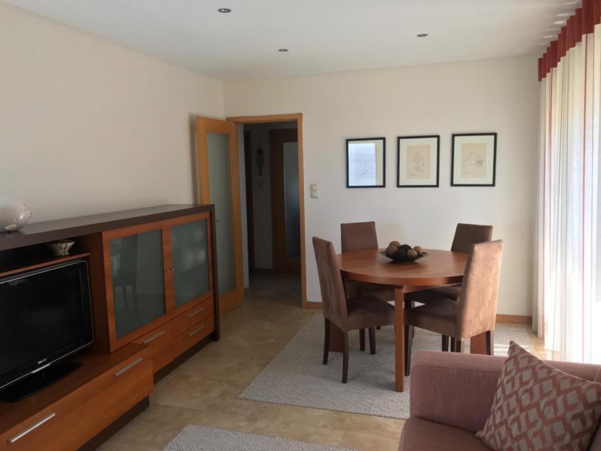 Beachfront Apartment With Sea View Azurara Eksteriør billede
